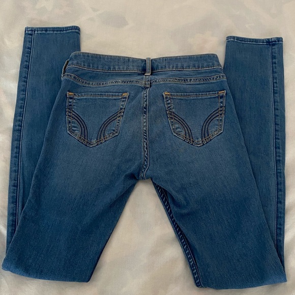 Hollister Skinny Jeans - Picture 4 of 5